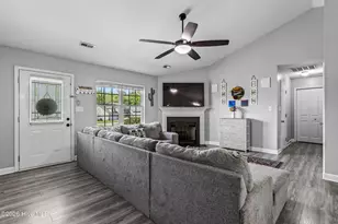 808 Little Roxy Ct, Jacksonville, NC 28540 - Photo 6
