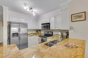 2509 W Fort Macon Rd, Atlantic Beach, NC 28512 - Photo 12