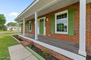 201 Wyatt Dr, Goldsboro, NC 27534 - Photo 2
