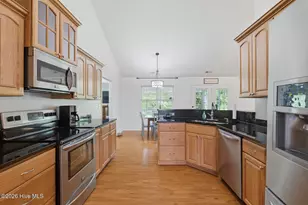 382 Carolina Pines Blvd, New Bern, NC 28560 - Photo 8