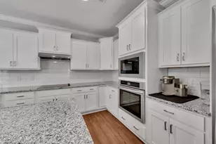 404 Endicott Ct, Carthage, NC 28327 - Photo 4