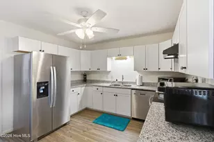 216 Jones St, New Bern, NC 28562 - Photo 8