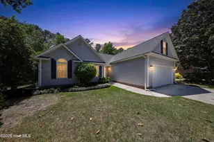 657 Grey Squirrel Dr, Wilmington, NC 28409 - Photo 1