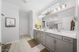 4949 Gln Gdn Cir, Leland, NC 28451 - Photo 34