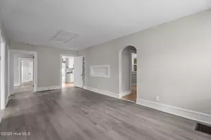 102 S Pineview Ave, Goldsboro, NC 27530 - Photo 6