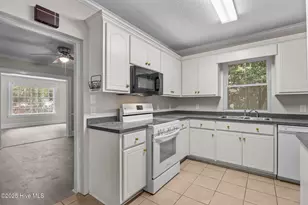 102 S Pineview Ave, Goldsboro, NC 27530 - Photo 4