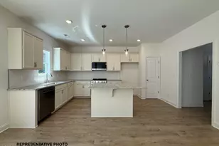 710 Springtooth Dr, Zebulon, NC 27597 - Photo 2