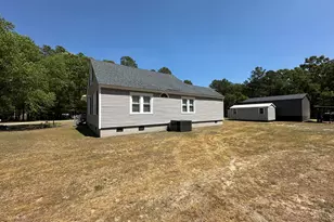10460 X Way Rd, Laurinburg, NC 28352 - Photo 16