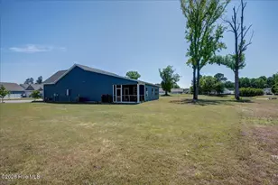 2034 Bogue Ln, New Bern, NC 28562 - Photo 6