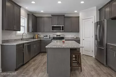 1011 Sailfish Street, New Bern, NC 28562 - Photo 2