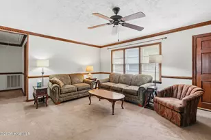 109 Kelley Ln, Hamlet, NC 28345 - Photo 4