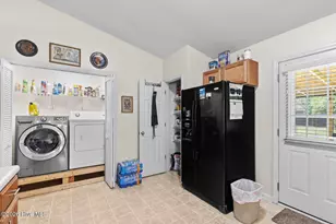 303 N Grazing Ct, Sneads Ferry, NC 28460 - Photo 14