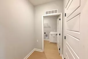 3705 Huntcliff Dr, La Grange, NC 28551 - Photo 10