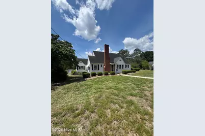 409 Myrtle Avenue, Hamlet, NC 28345 - Photo 1
