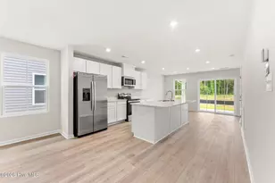 818 Haw Creek Ave NE, Winnabow, NC 28479 - Photo 6