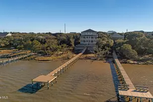 3804 Emerald Dr, Emerald Isle, NC 28594 - Photo 6