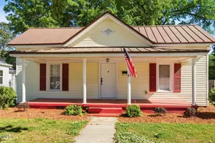 465 Third St, Ayden, NC 28513 - Photo 1
