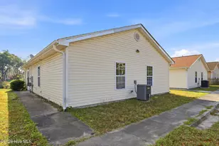 928 S 10th St, Wilmington, NC 28401 - Photo 24