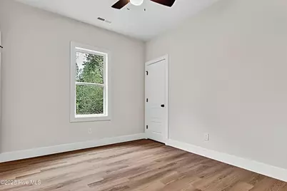 1025 S 41st Street, Wilmington, NC 28403 - Photo 6