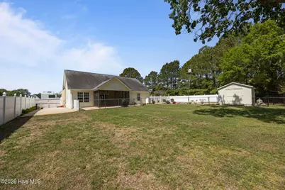 116 Bur Oaks Boulevard, Newport, NC 28570 - Photo 8