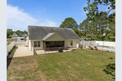 116 Bur Oaks Boulevard, Newport, NC 28570 - Photo 6