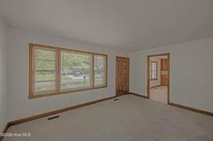 610 W Church St, Beulaville, NC 28518 - Photo 10