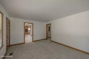 610 W Church St, Beulaville, NC 28518 - Photo 12