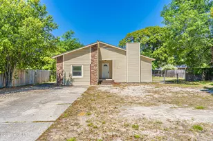 3026 Akron Dr, Hope Mills, NC 28348 - Photo 1