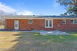 219 Edgewood Dr, Jacksonville, NC 28546 - Photo 20