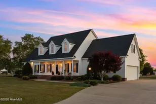 1314 Windbrooke Dr, Grimesland, NC 27837 - Photo 2