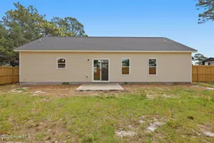113 N King St, Hubert, NC 28539 - Photo 36