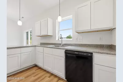 113 N King Street, Hubert, NC 28539 - Photo 14