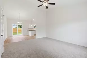 113 N King St, Hubert, NC 28539 - Photo 6