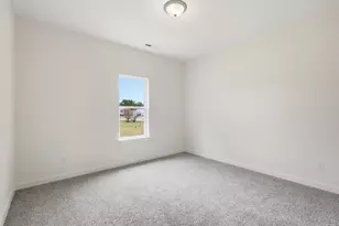 113 N King St, Hubert, NC 28539 - Photo 24