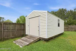 803 Canvas Ct, Swansboro, NC 28584 - Photo 38