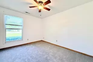1215 Willow Springs Dr W, Richlands, NC 28574 - Photo 18