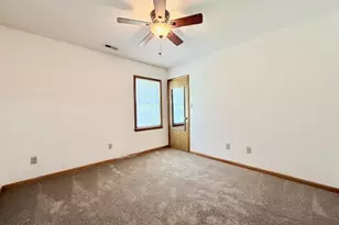 1215 Willow Springs Dr W, Richlands, NC 28574 - Photo 20