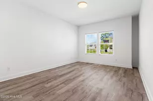 305 W Cypress St, Elizabeth City, NC 27909 - Photo 10