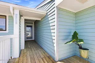 105 Teakwood Dr, Carolina Beach, NC 28428 - Photo 4
