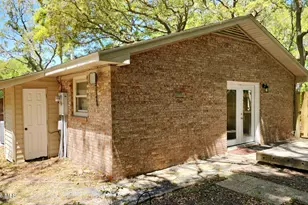 301 Stuart Ave, Southport, NC 28461 - Photo 18