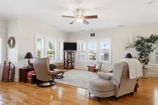 422 Sunrise Ct, Emerald Isle, NC 28594 - Photo 6