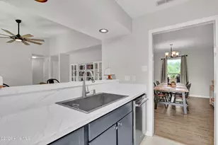 527 Raintree Rd, Jacksonville, NC 28540 - Photo 10