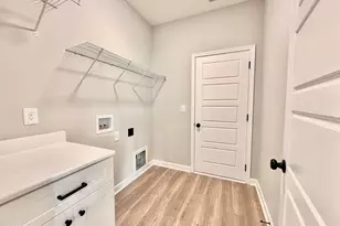3731 Chatsworth Dr, La Grange, NC 28551 - Photo 8