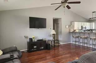 253 Sweet Gum Ln, Richlands, NC 28574 - Photo 4