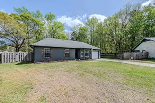 247 Bayberry Ct, Jacksonville, NC 28540 - Photo 2