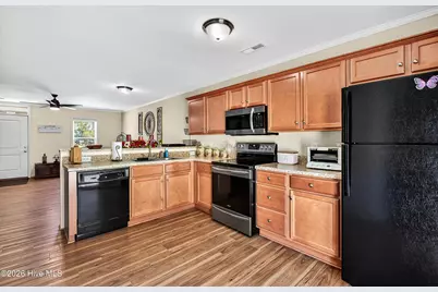 431 Sullivan Loop Road, Midway Park, NC 28544 - Photo 8