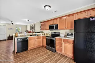 431 Sullivan Loop Rd, Midway Park, NC 28544 - Photo 8