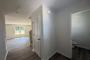 172 Baxley Dr, Dunn, NC 28234 - Photo 2