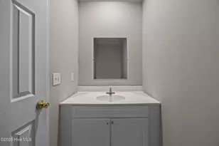 916 W 3rd St, Washington, NC 27889 - Photo 24
