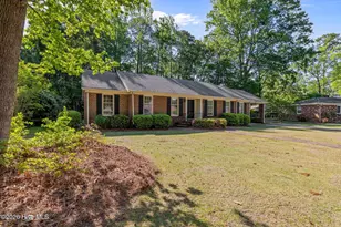 2103 Dallas Dr, Kinston, NC 28504 - Photo 2